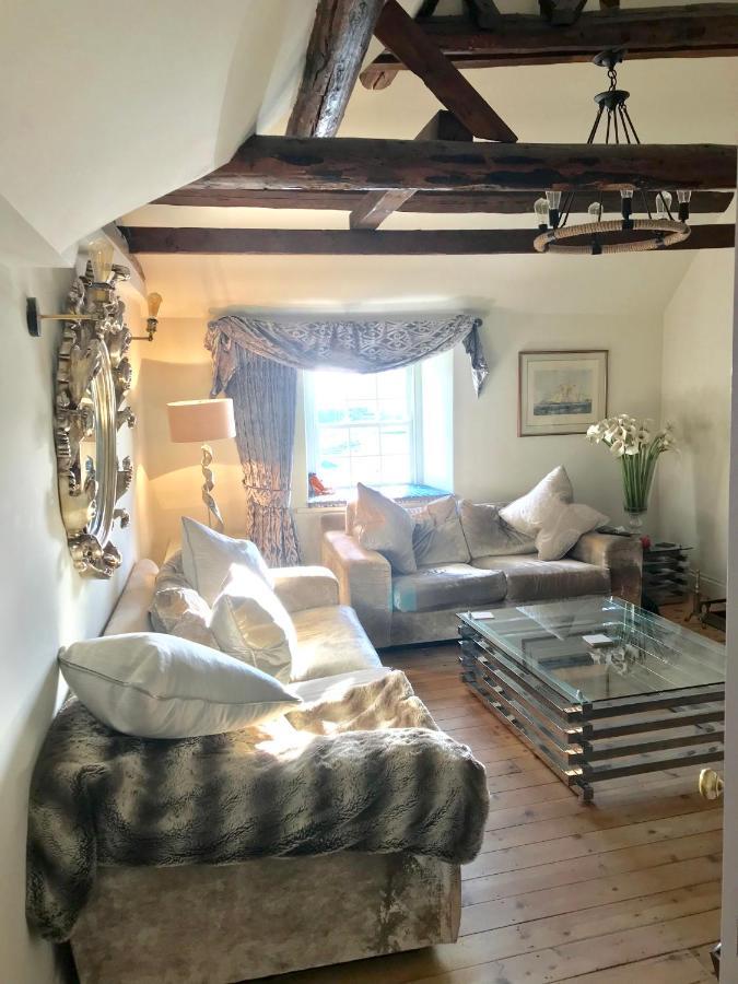 Duke Of Monmouth Penthouse Luxury Apartment, Lyme Regis, 3 Bedroom, Hot Tub, Garden, Dog Friendly Extérieur photo